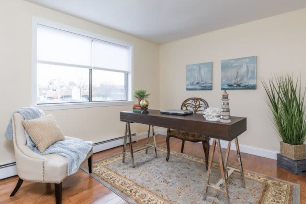 Leasing office interior at Olde Hampton Village Apartments in Hampton, New Hampshire