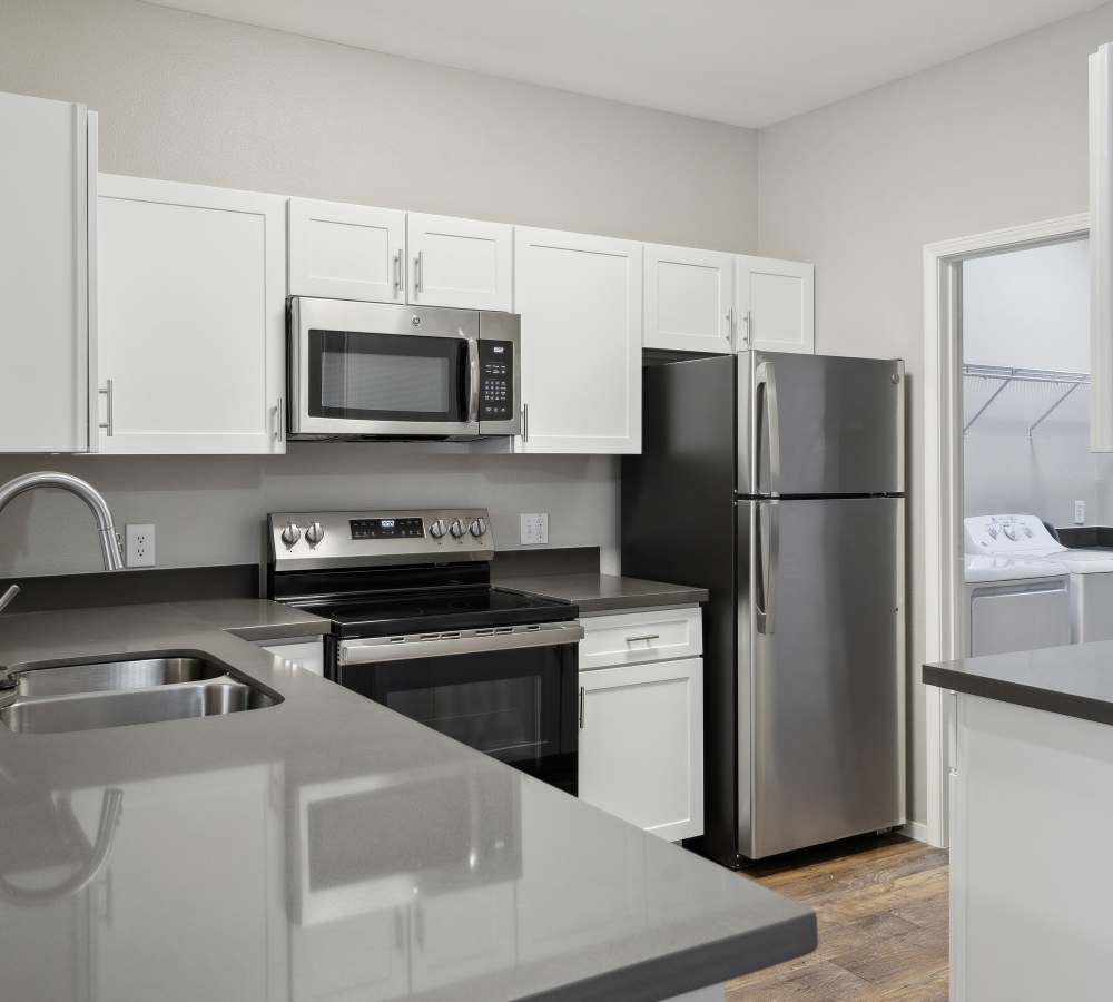 Newly Renovated Kitchen at Cross Pointe Apartment Homes in Antioch, California