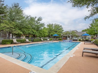 View amenities at Mariposa at Ella Boulevard in Houston, Texas