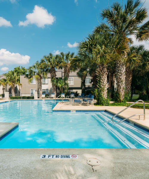 Large pool at Park Vista Apartments in San Antonio, Texas