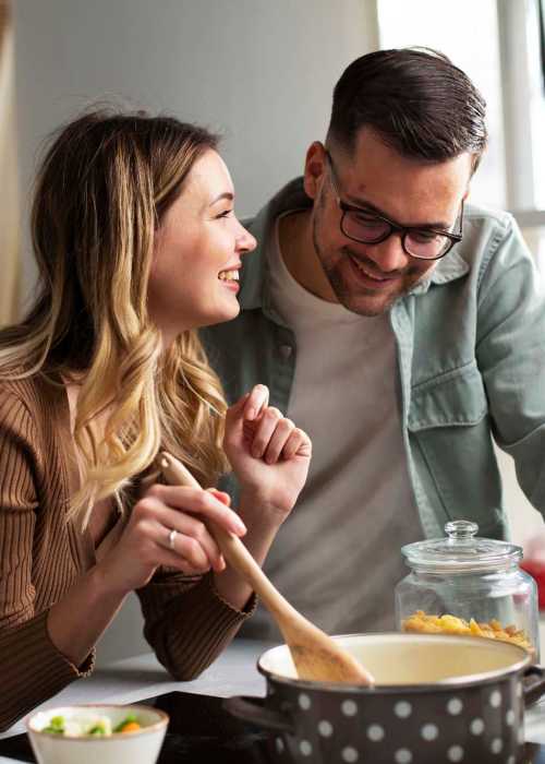 Resident couple in the kitchen at Falls Creek in Sanford, North Carolina