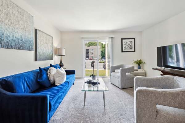 2 Bedroom Breakfast Bar Modern