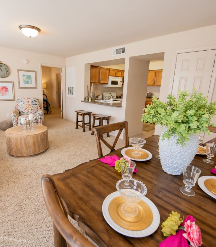 Dining area at Remington Apartments in Amarillo, Texas