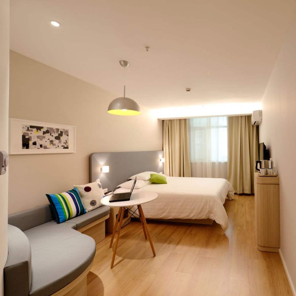 Bedroom at Hollywood Plaza in Hollywood, California,