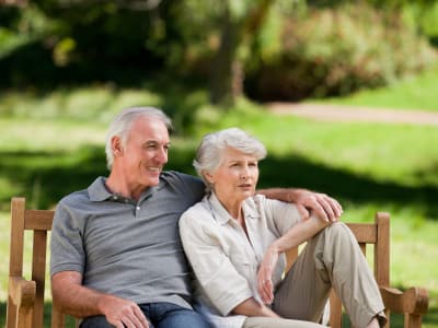 Couple on a bench in Richmond Heights near Stonecrest at Clayton View