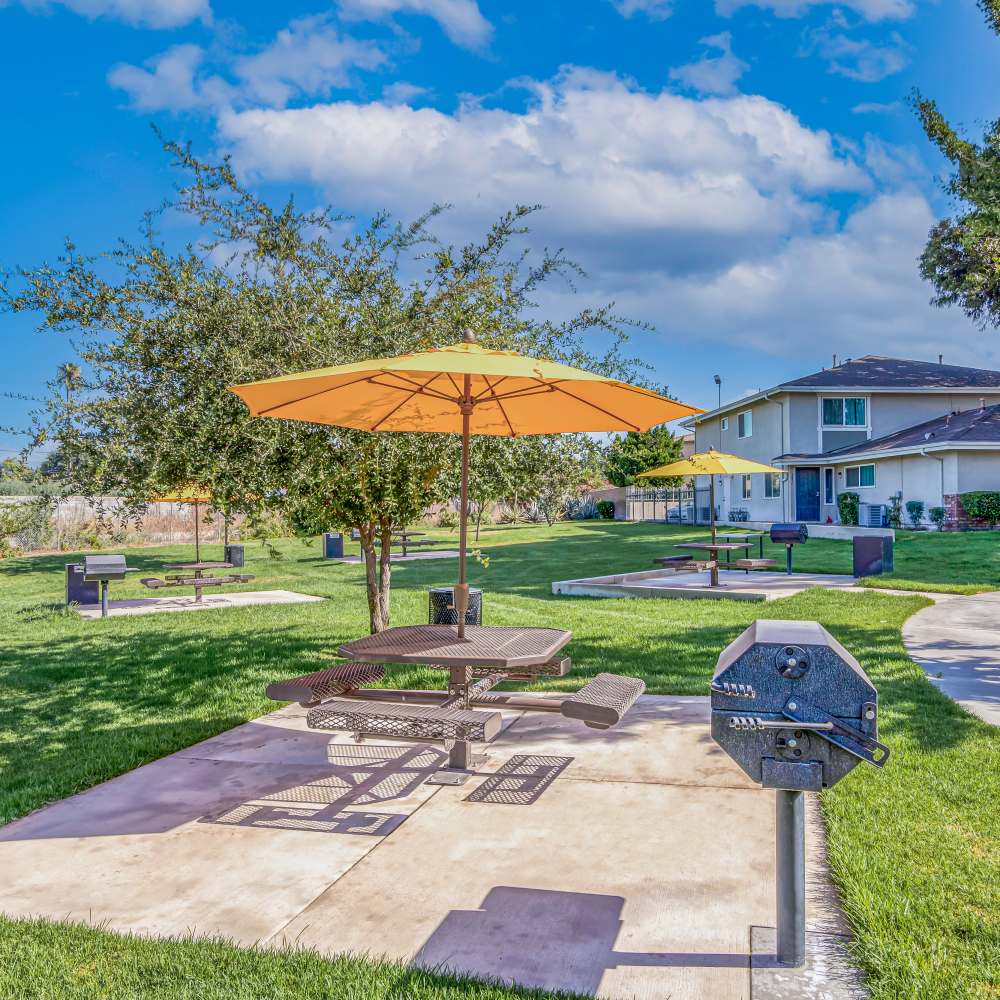 BBQ Picnic area at Breezewood Apartments in Riverside, California