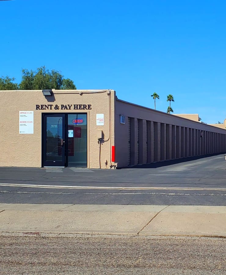 Street view of the office and outdoor units at StorQuest Self Storage in Phoenix, Arizona