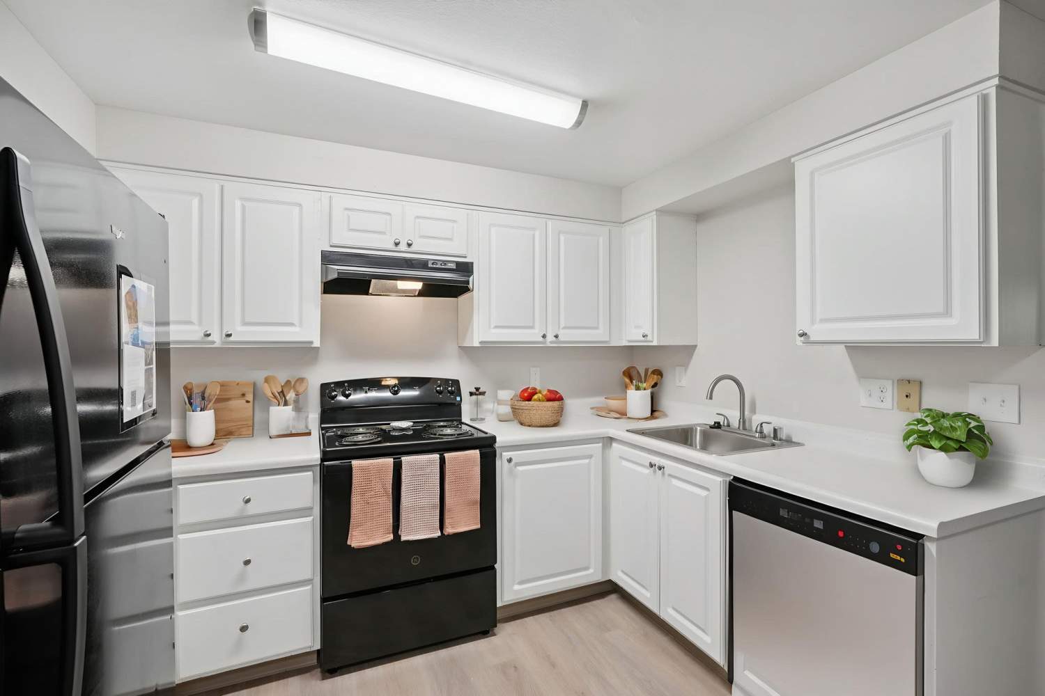 Kitchen at Arnada Pointe in Vancouver, Washington