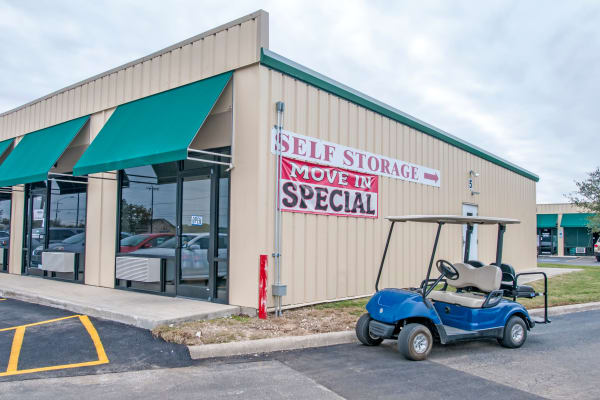 Storage Facility Features Lockaway Storage In San Antonio Tx