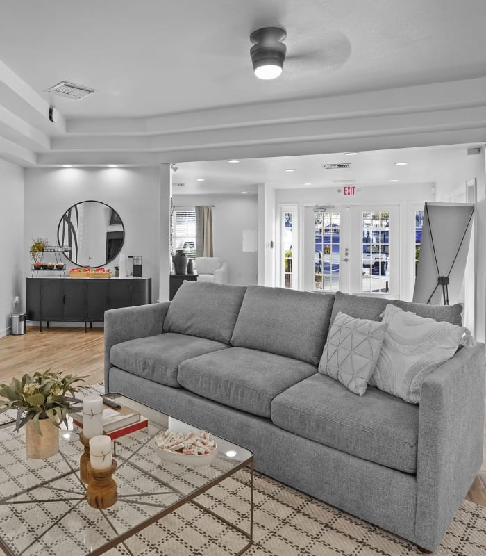 Elegant living room area of The Crest Apartments in El Paso, Texas