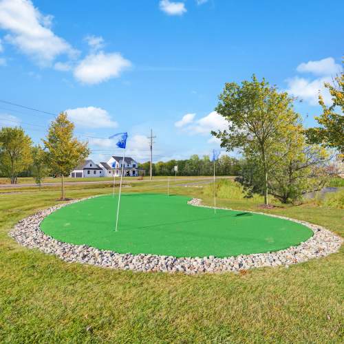 Putting green at The Links at CenterPointe Townhomes in Canandaigua, New York