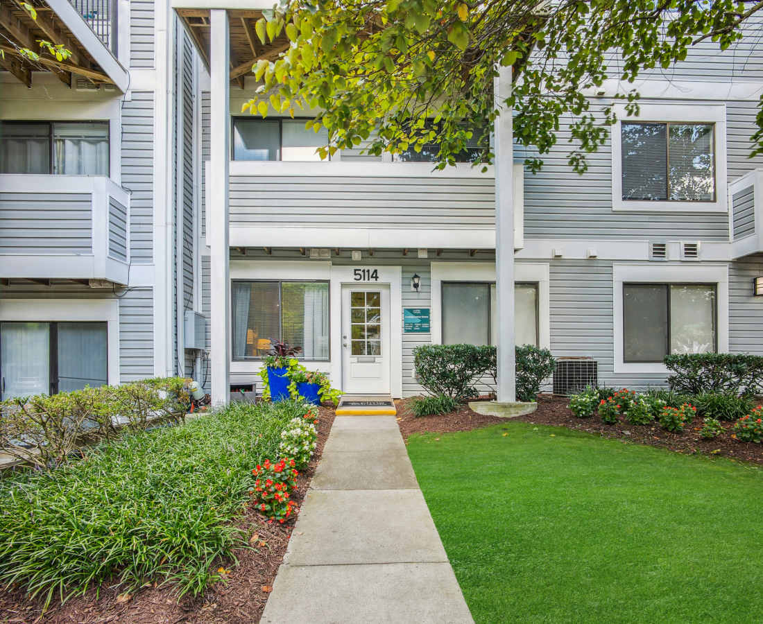 White door with number 5114 and greenery at Bethesda Hill in Bethesda, Maryland