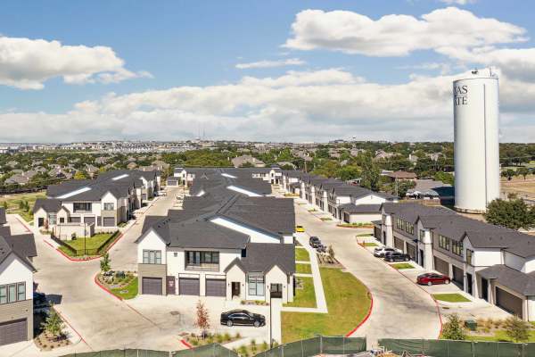 Neighborhood Watermere at Round Rock in Round Rock, Texas