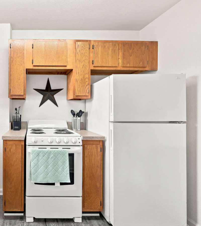 Kitchen at Sterling Oaks in Norfolk, Virginia