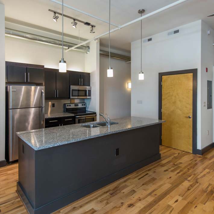 Kitchen with granite countertops at Scott's Edge, Richmond, Virginia
