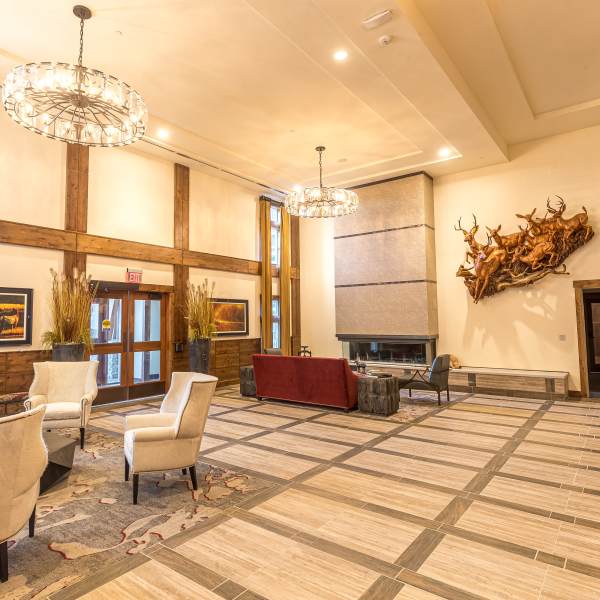 Lobby at Touchmark at Pilot Butte