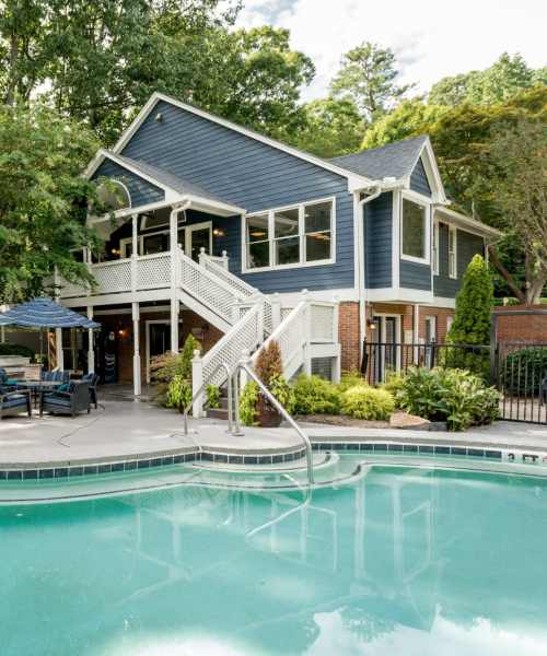 Virtual tour of Sterling Place Apartments in Columbus, OH