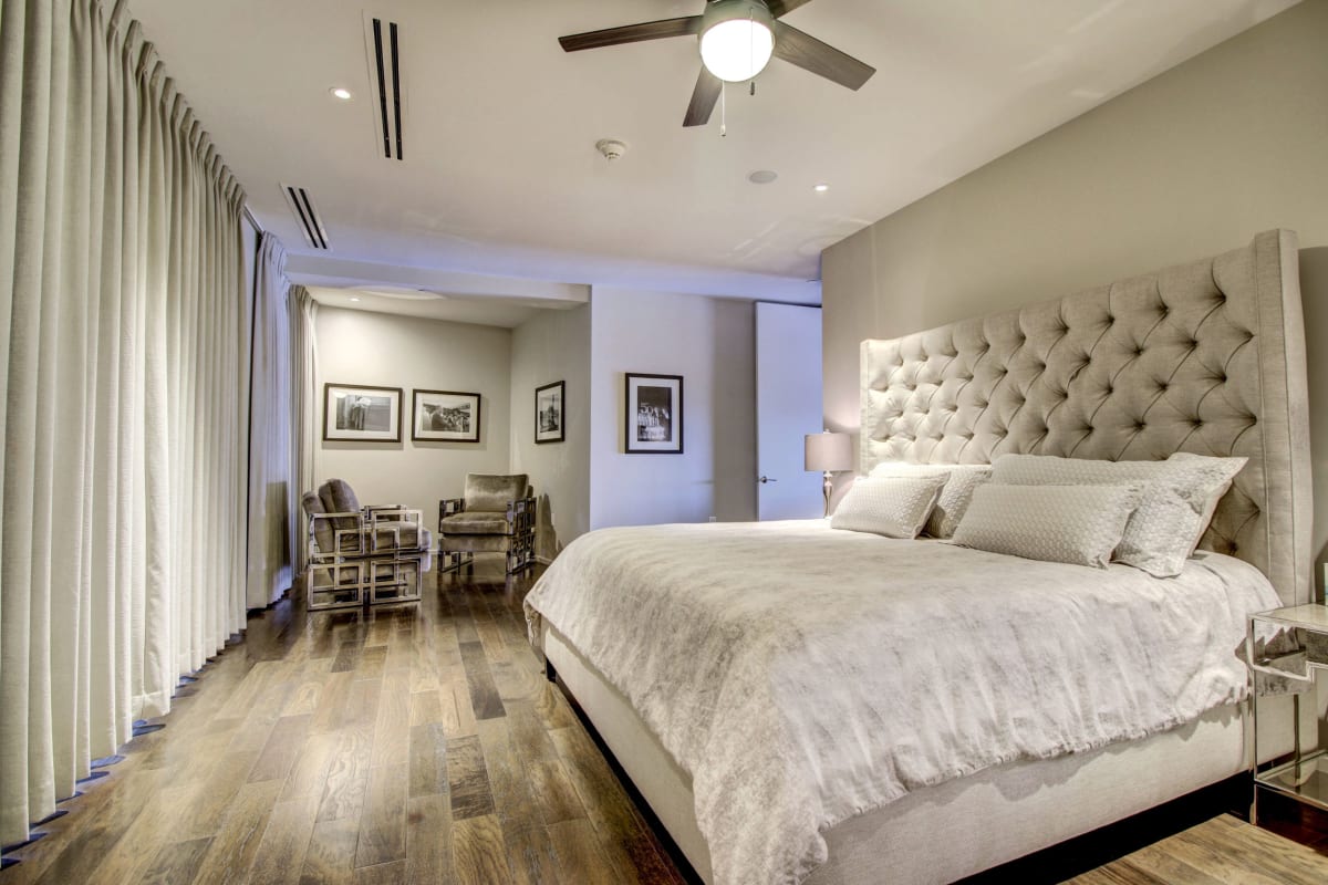 Spacious bedroom at The Statler Residences, Dallas, Texas