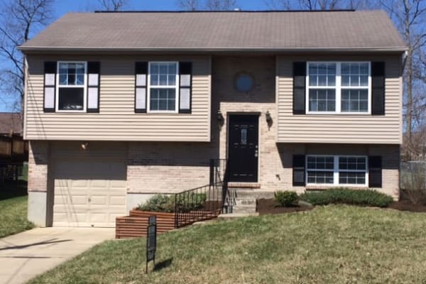 Available single family homes near Legacy Management in Ft. Wright, Kentucky