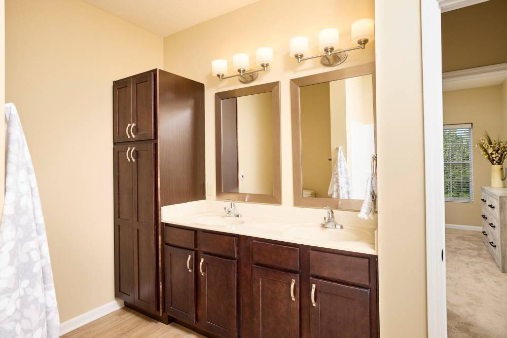 double sink bathroom at Legacy Living Defiance in Defiance, Ohio
