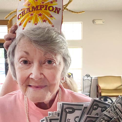 Resident winning bingo at Canoe Brook Assisted Living in Ardmore, Oklahoma