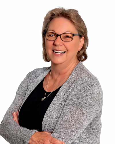 Lori Norman, ​Campus Director of Activities of Meadows on Fairview in Wyoming, Minnesota