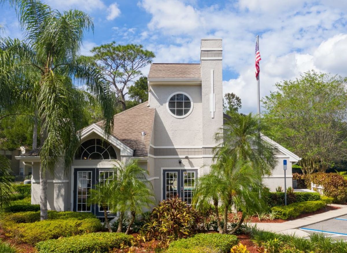 The exterior of the clubhouse at Avenue @Creekbridge in Brandon, Florida