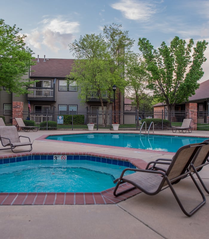Pool to Huntington Park Apartments in Wichita, Kansas