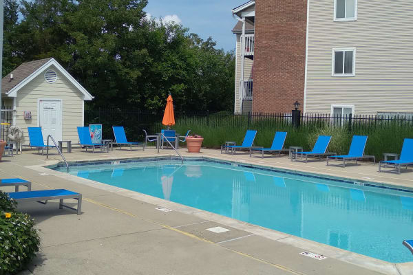 Saltwater swimming pool at Fox Chase South