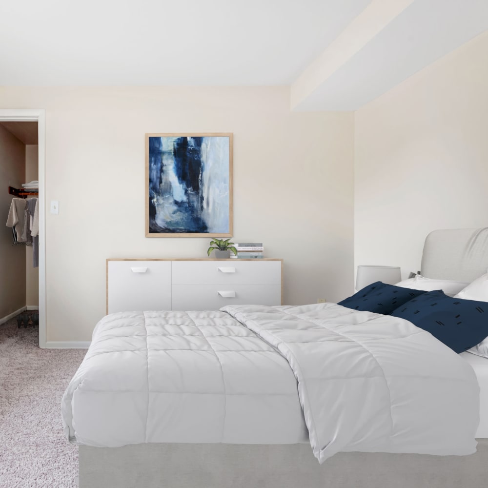 Bedroom at Raintree Island Apartments in Tonawanda, New York