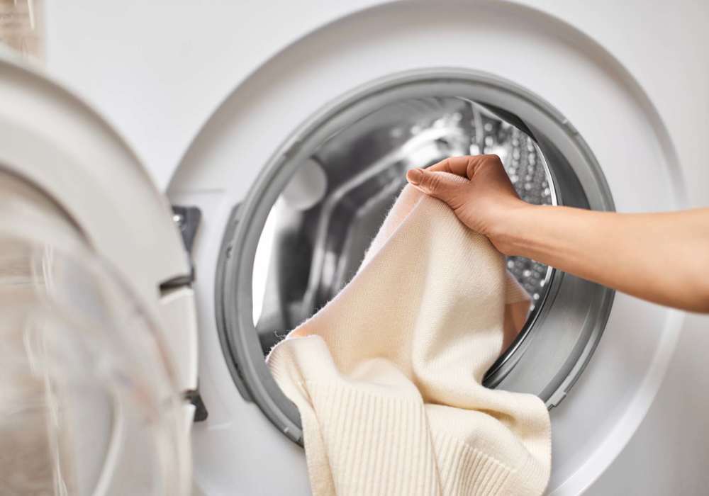 Community laundry at Alaska Apartments in Cincinnati, Ohio