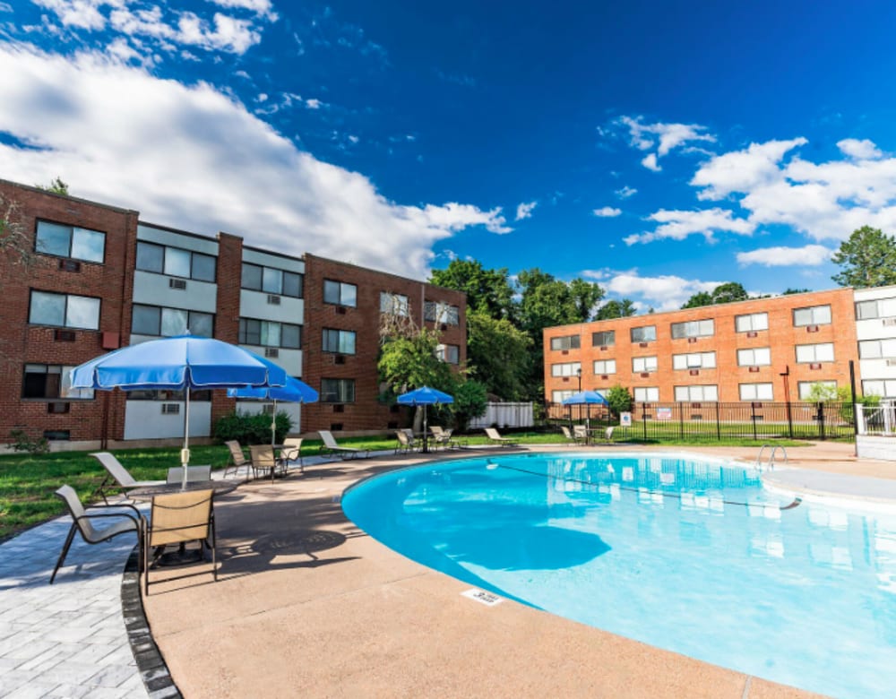 poolside view at Eagle Rock Apartments at West Hartford in West Hartford, Connecticut