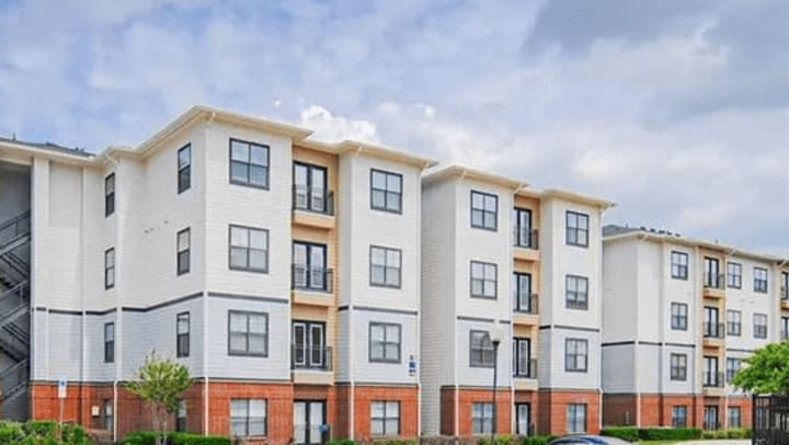 Community building at Midtown 905