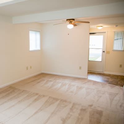 An inviting living room at Dahlgren Townhomes in Dahlgren, Virginia