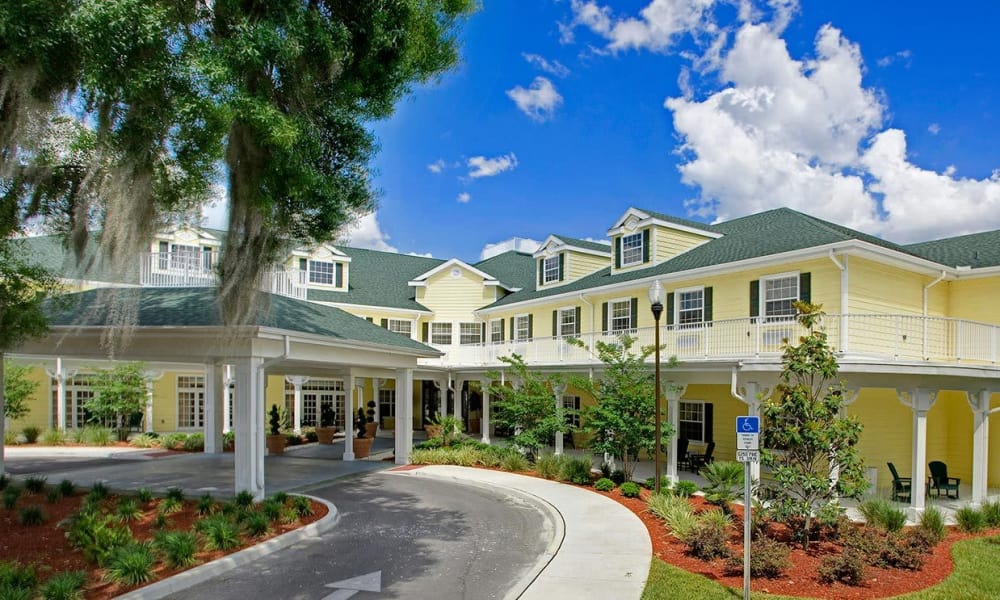 Exterior of Arbor Oaks at Lakeland Hills in Lakeland, FL