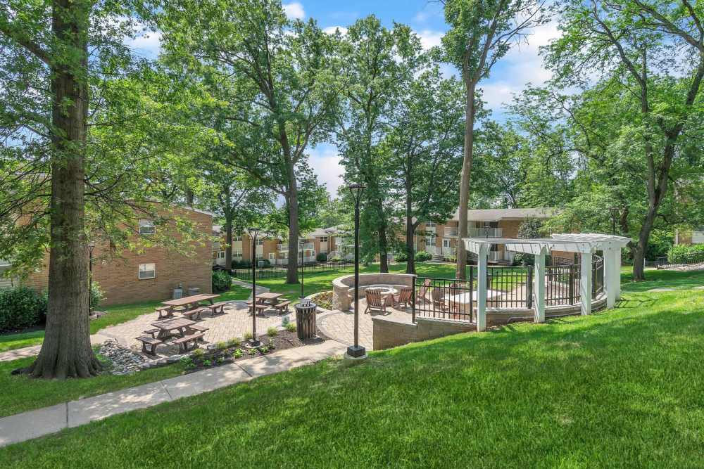 Courtyard at Eagle Rock Apartments at North Plainfield in North Plainfield, New Jersey