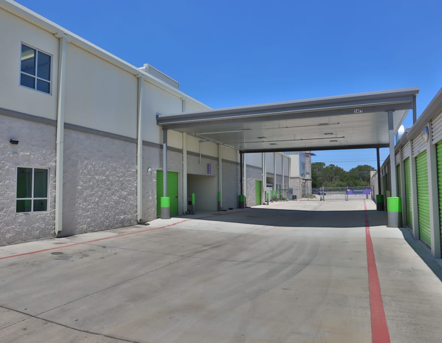 Covered loading bay at A-AAAKey - Potranco West in San Antonio, Texas